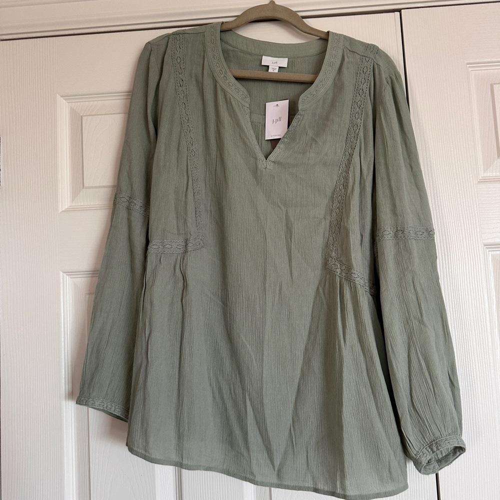 New with tags celery colored gauze blouse